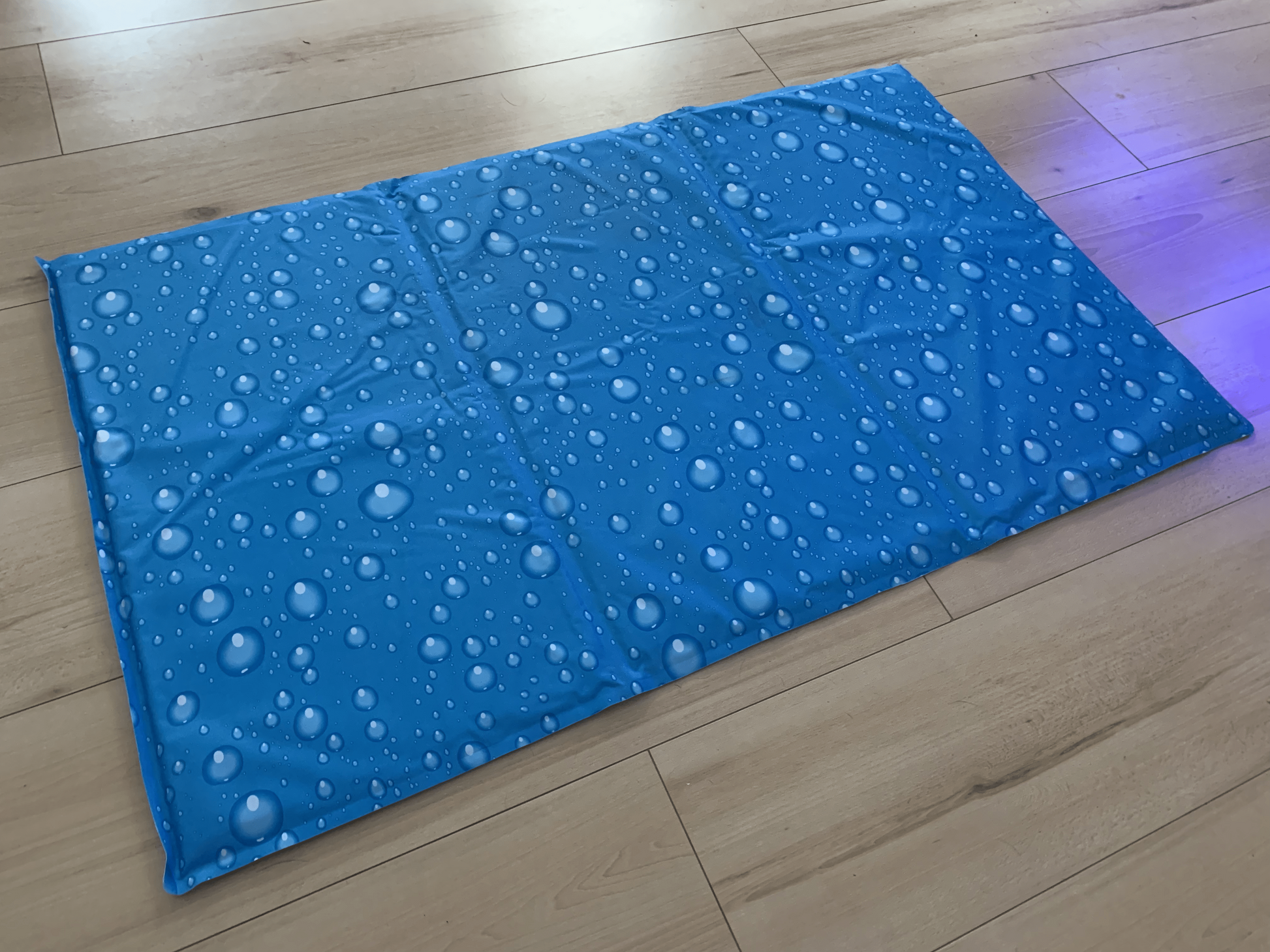 Hunde und Katzen Kühlmatte von Karlie. Wunderbare Abkühlung an heißen Tagen